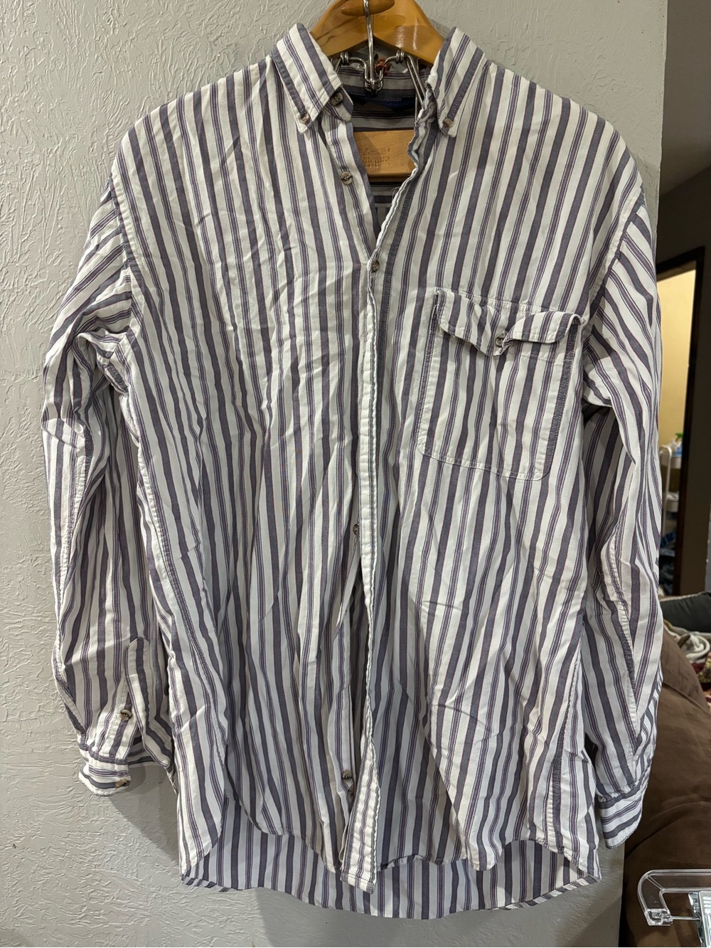Vintage Woolrich vertical striped long sleeve button down shirt white/slate sz L
